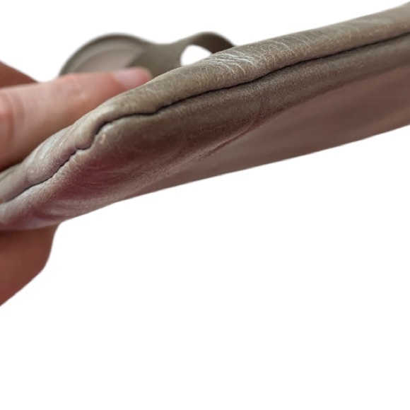 LHobo The Original Gray/Olive Smooth Leather Crossbody 8.5x5" Adjustable strap - Picture 4 of 10